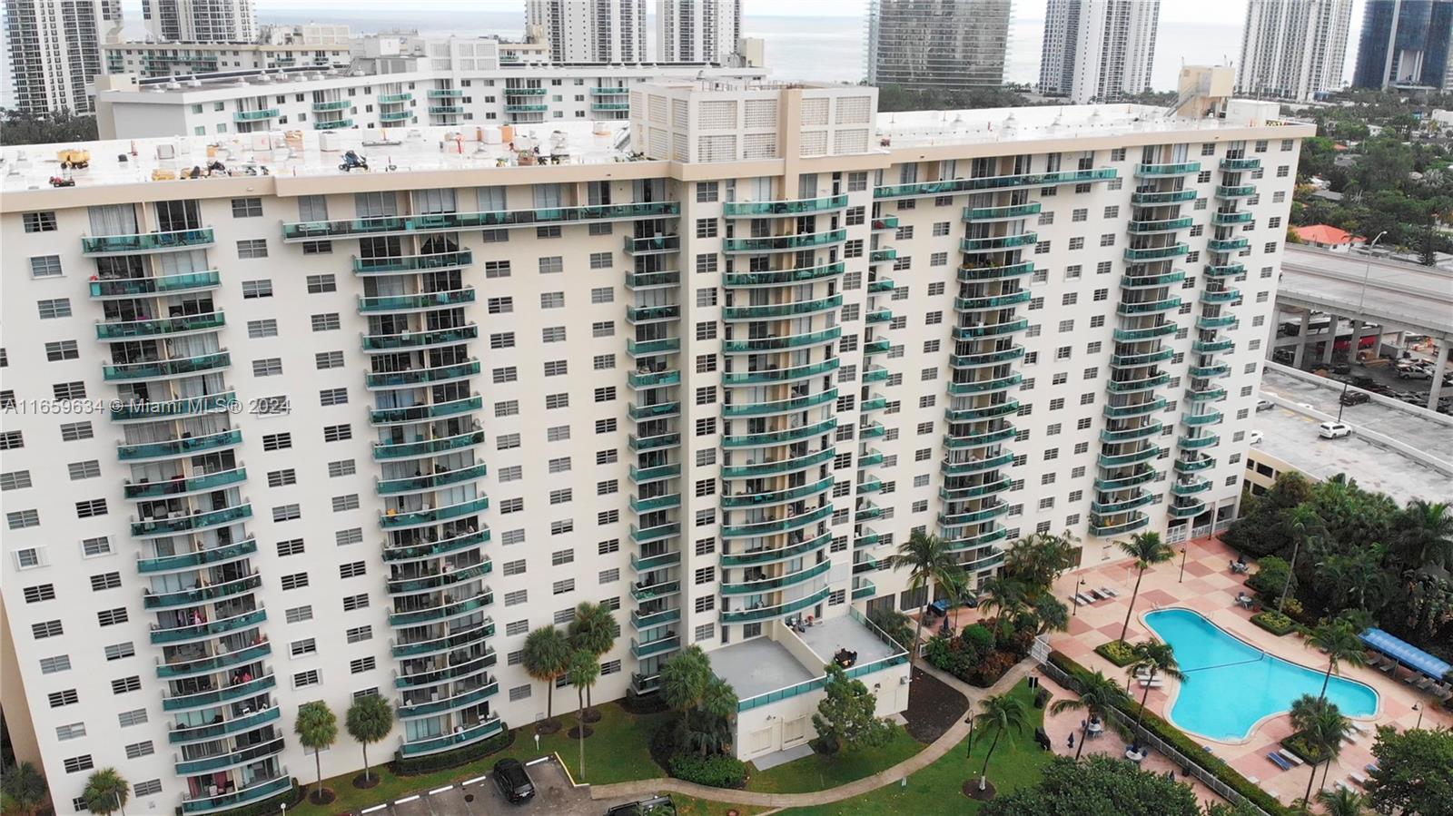 OCEANVIEW BUILDING A COND - Residential