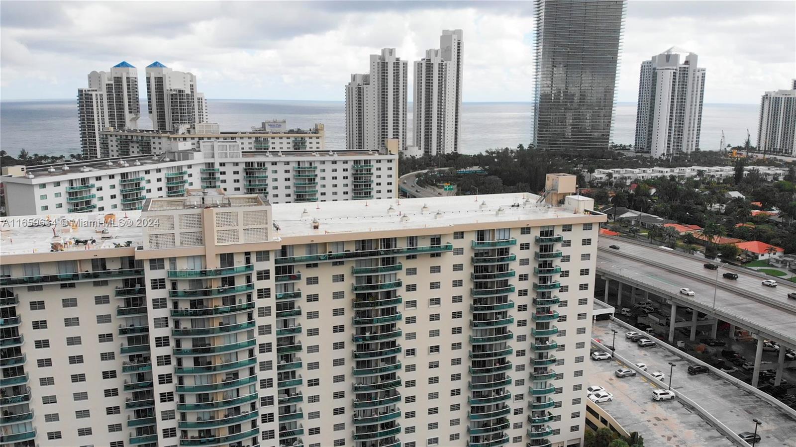 OCEANVIEW BUILDING A COND - Residential