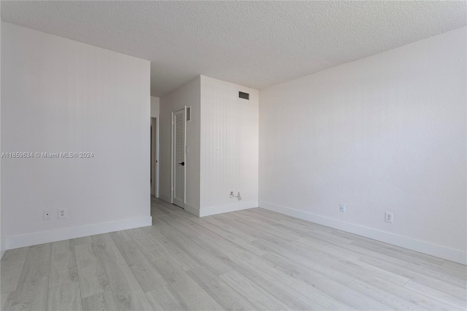 OCEANVIEW BUILDING A COND - Residential