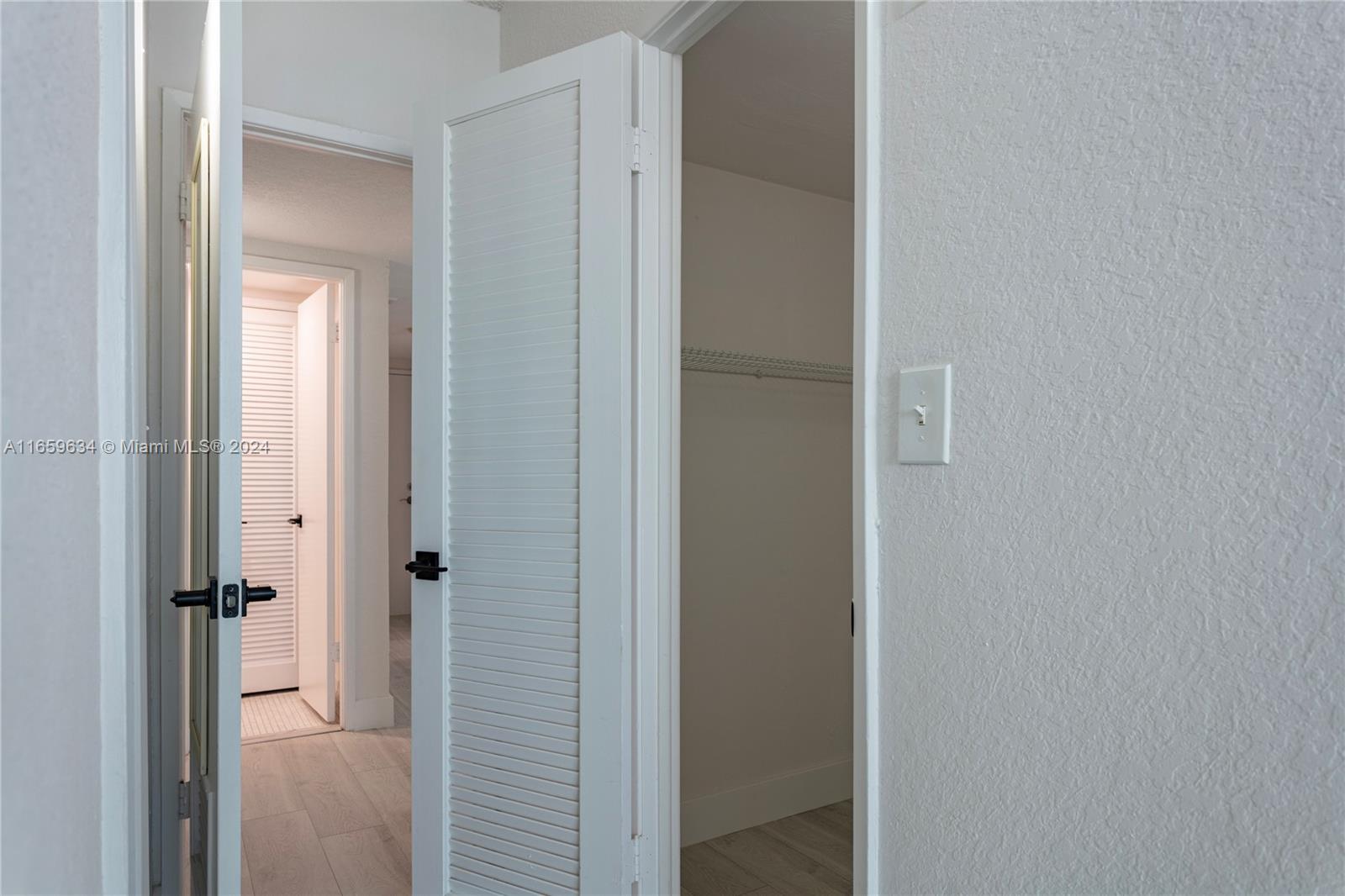 OCEANVIEW BUILDING A COND - Residential