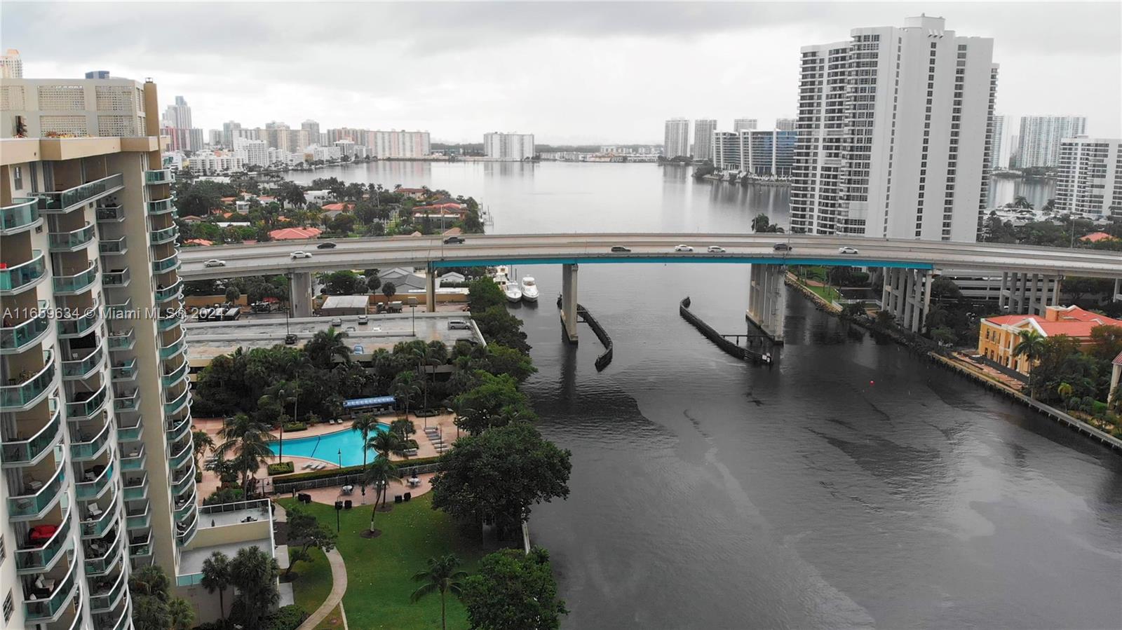 OCEANVIEW BUILDING A COND - Residential