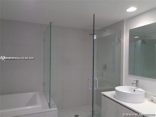 BEACHWALK CONDOMINIUM - Residential Lease