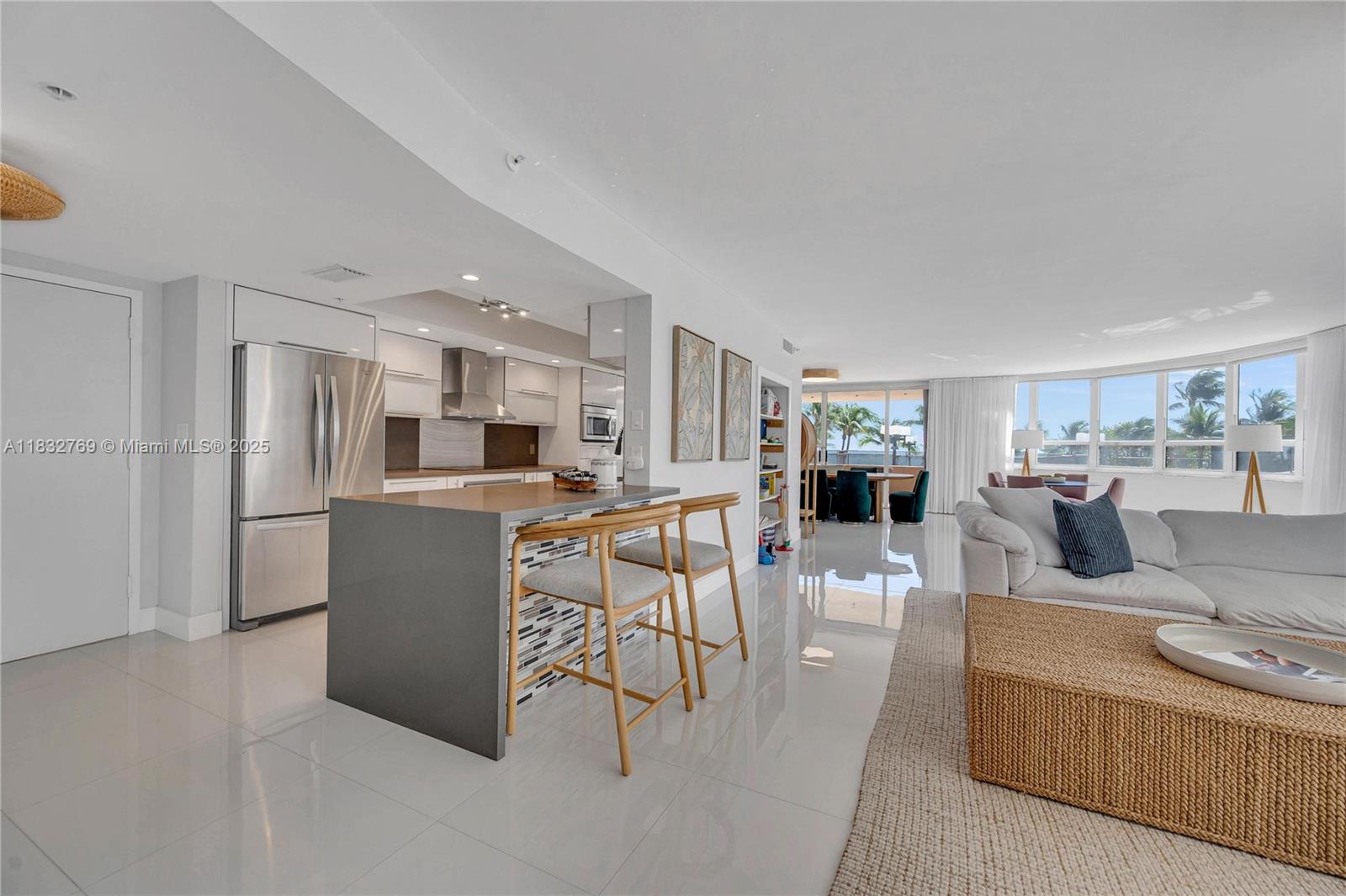 10175 Collins Ave 102
