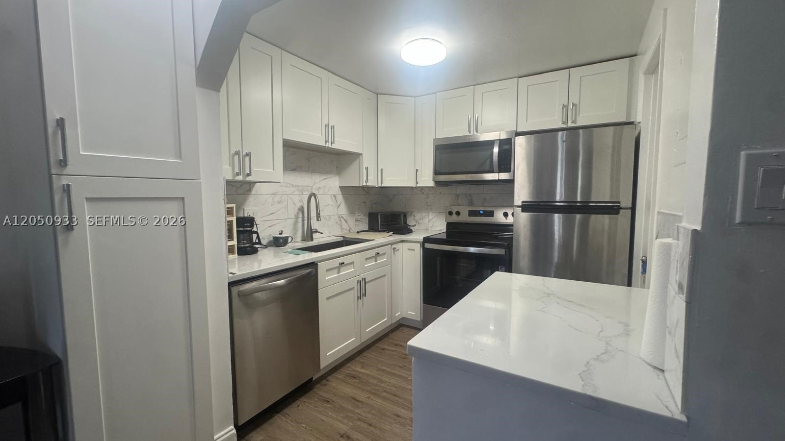636 NW 13th St 0230