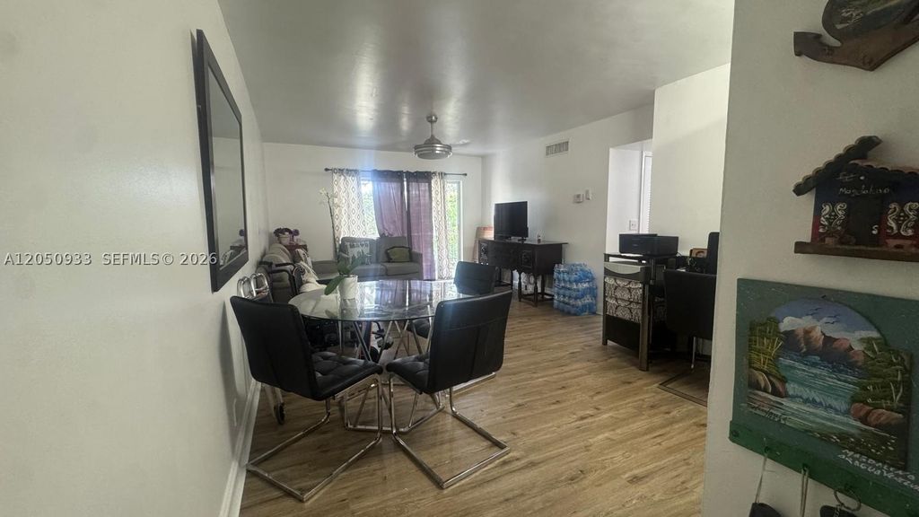 Photo of 636 NW 13th St #0230, Boca Raton, FL 33486 (MLS # A12050933)