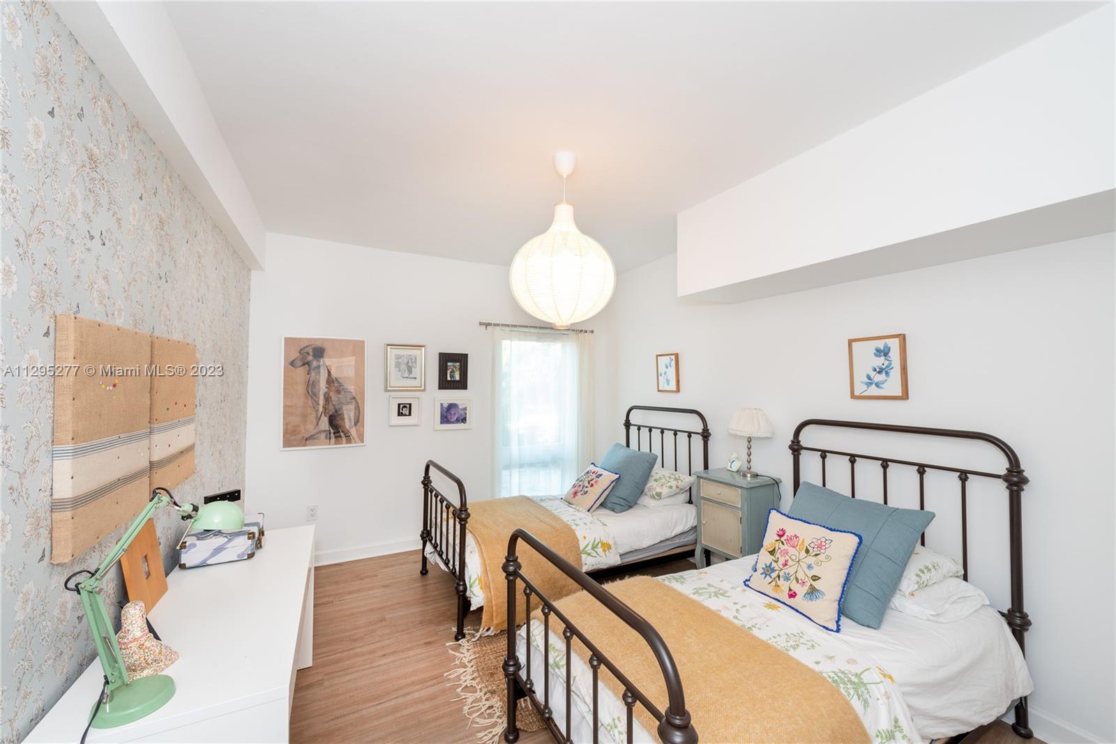 TROPICAL ISLE HOMES SUB 4 - Residential