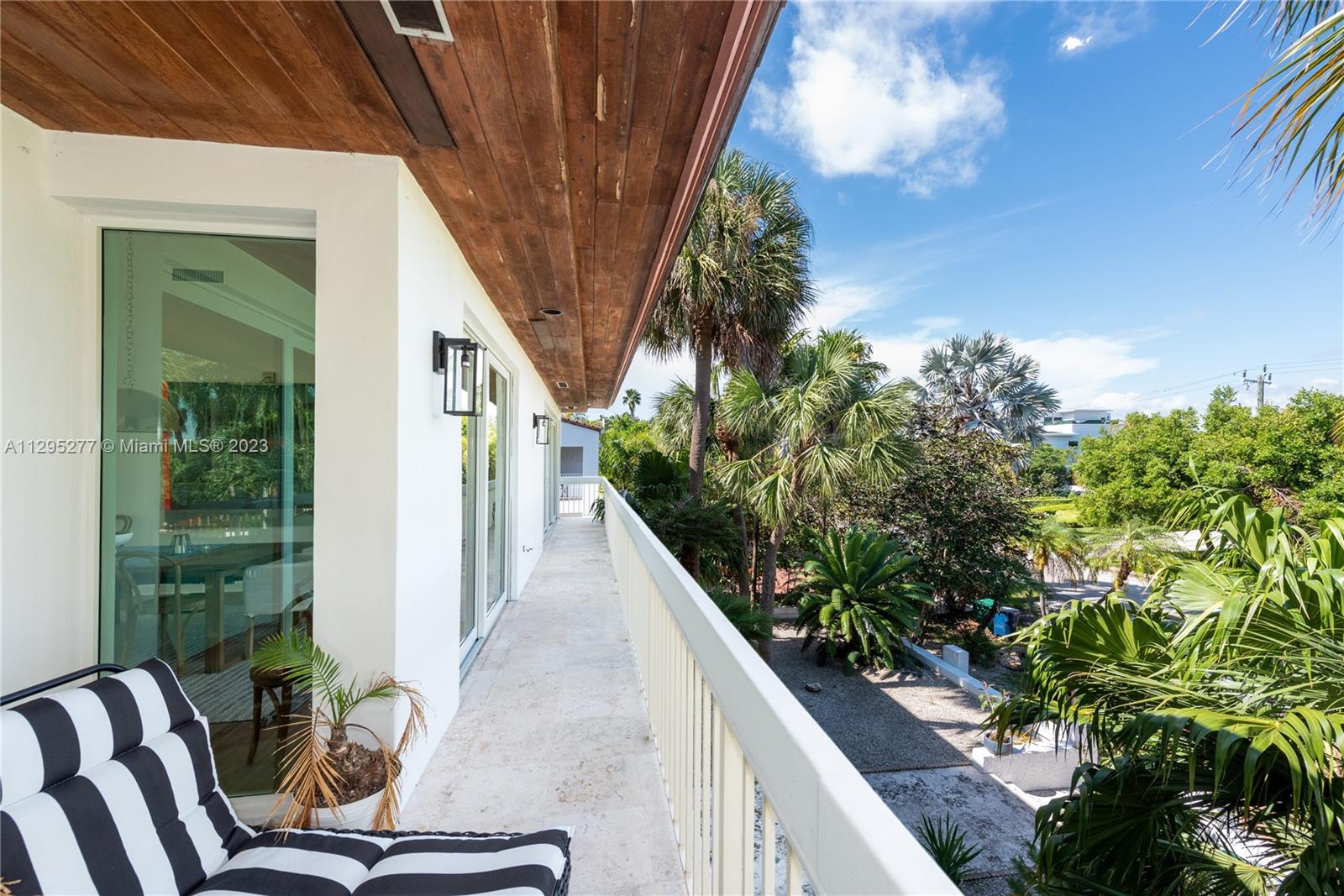 TROPICAL ISLE HOMES SUB 4 - Residential