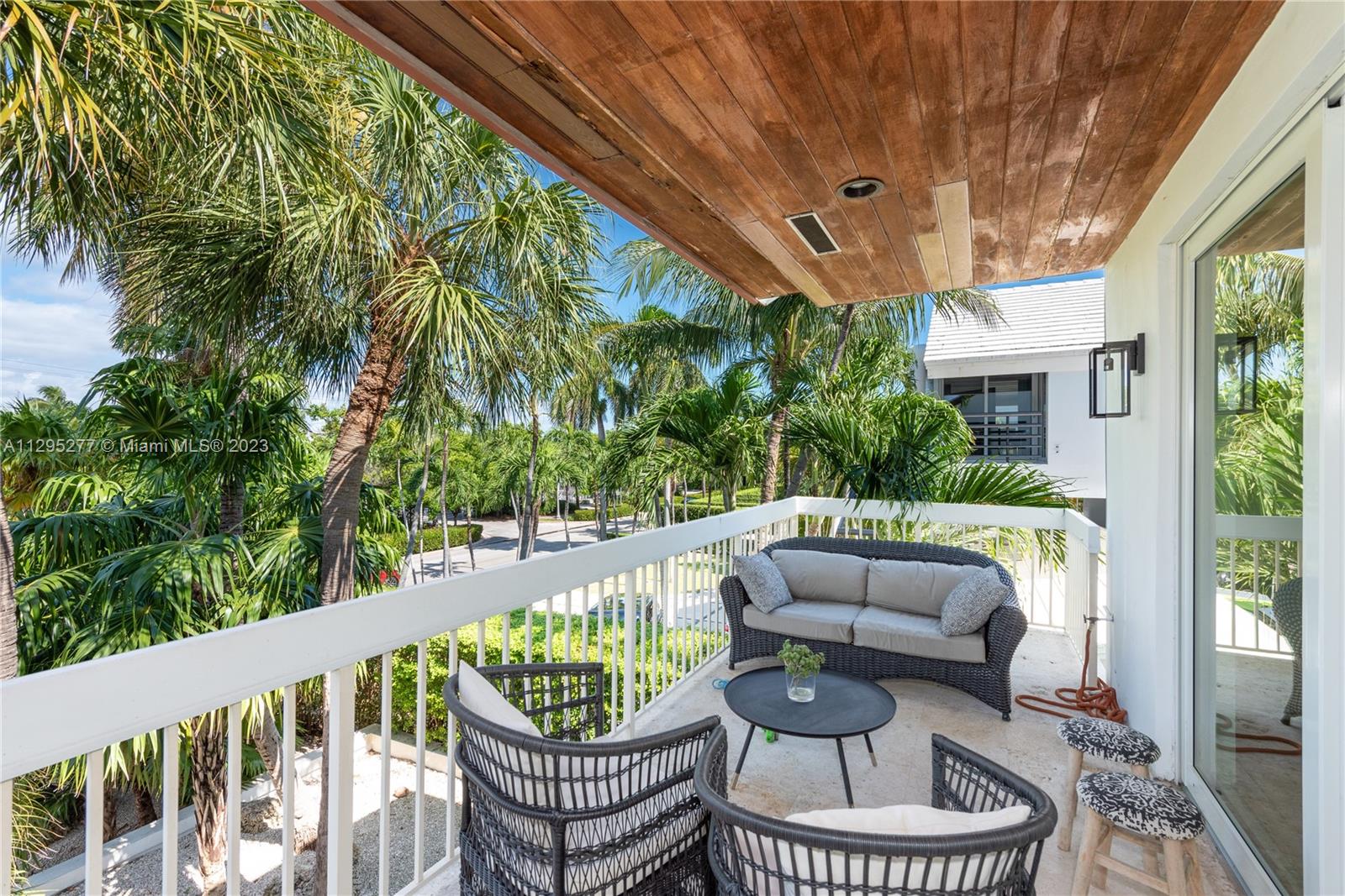 TROPICAL ISLE HOMES SUB 4 - Residential