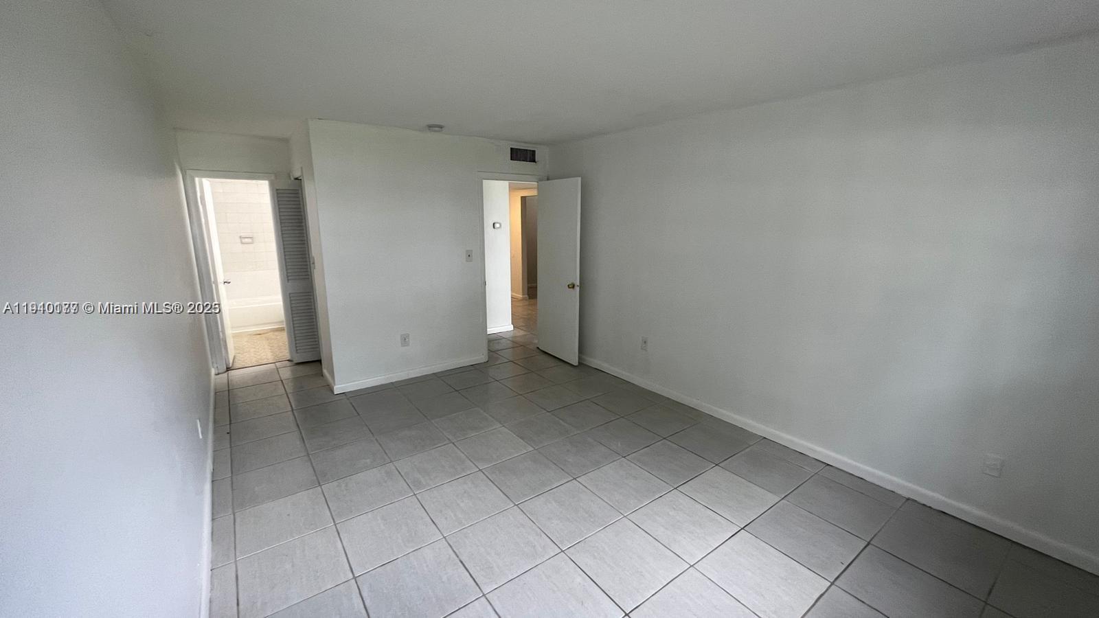 OLA CONDO - Residential Lease