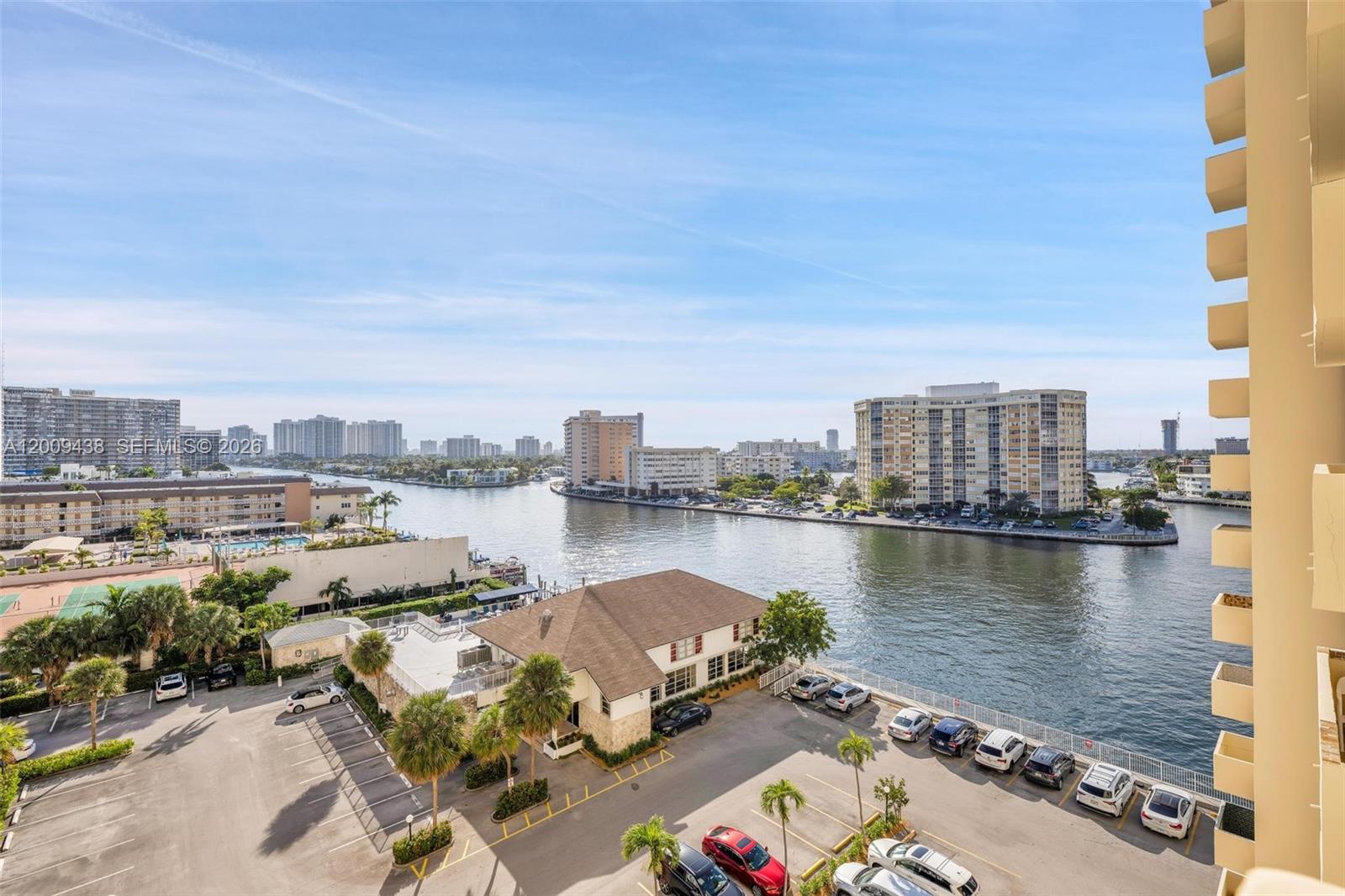 PLAZA TOWERS NORTH CONDO - Residential