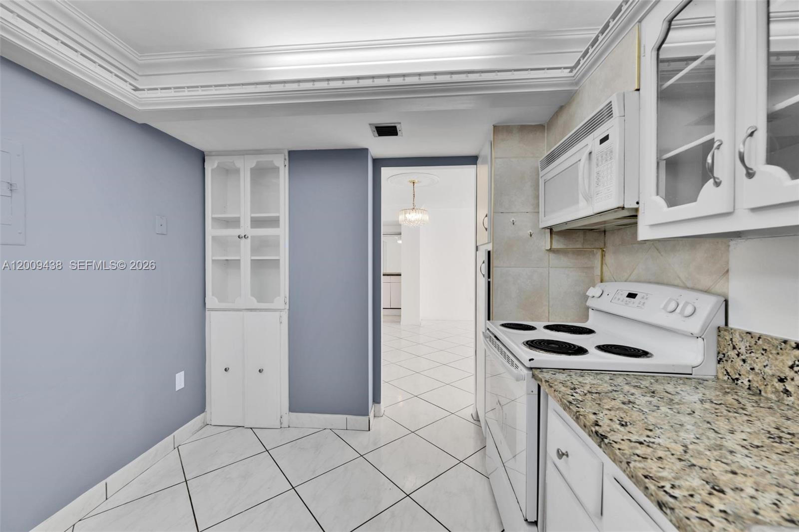 PLAZA TOWERS NORTH CONDO - Residential