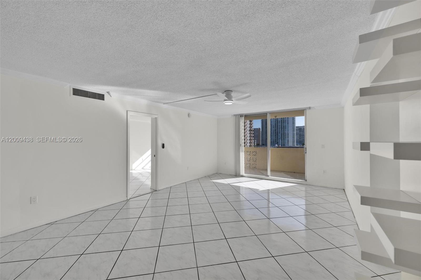 PLAZA TOWERS NORTH CONDO - Residential