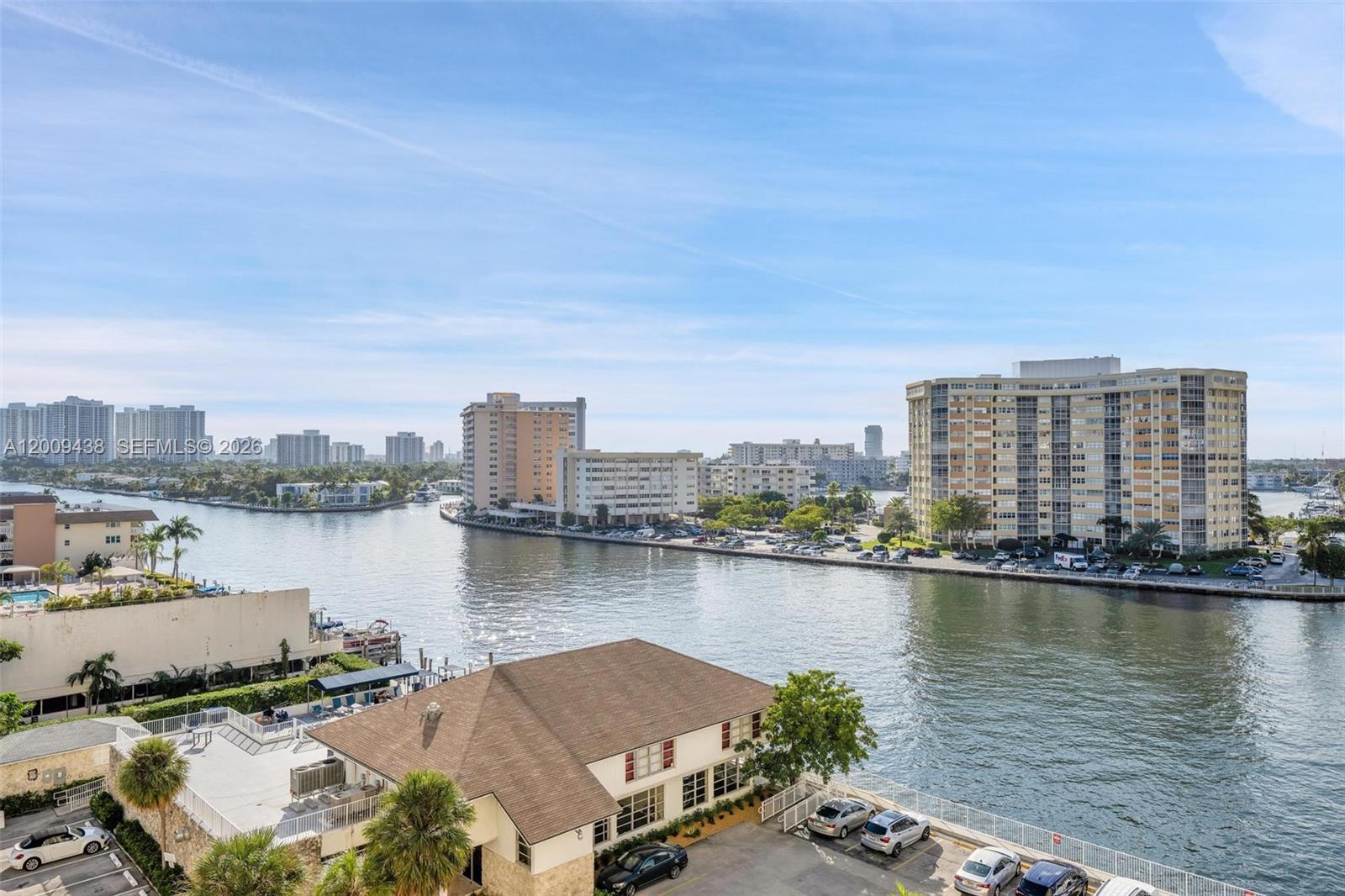 PLAZA TOWERS NORTH CONDO - Residential