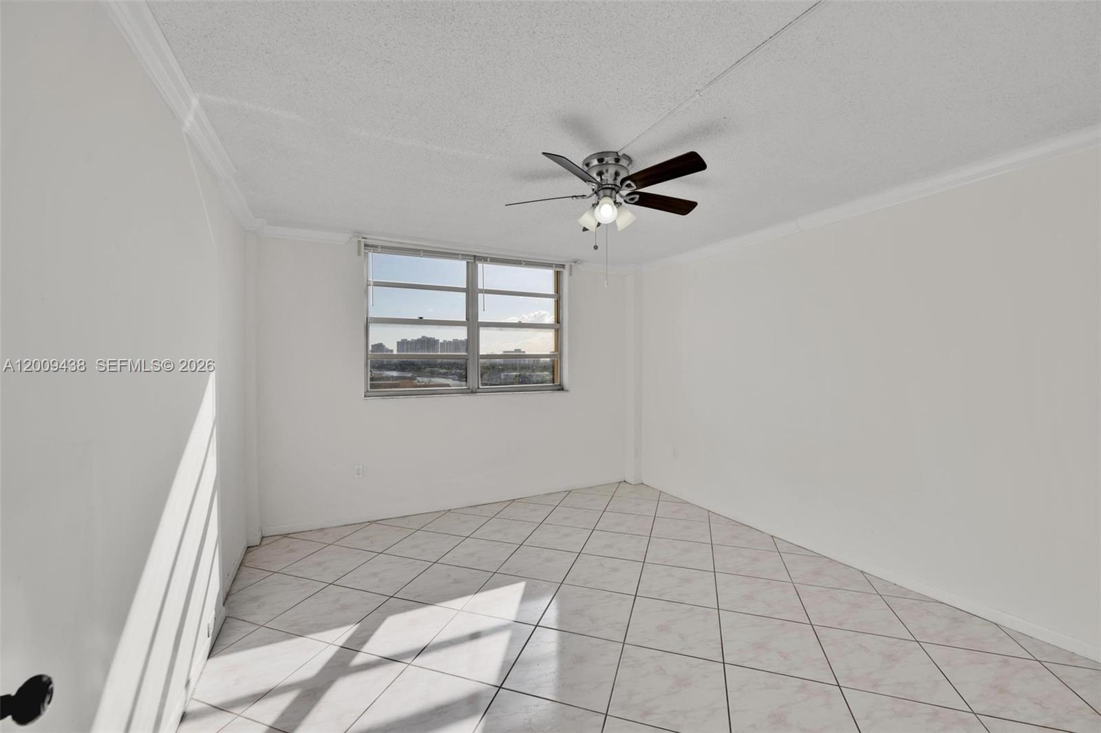 PLAZA TOWERS NORTH CONDO - Residential