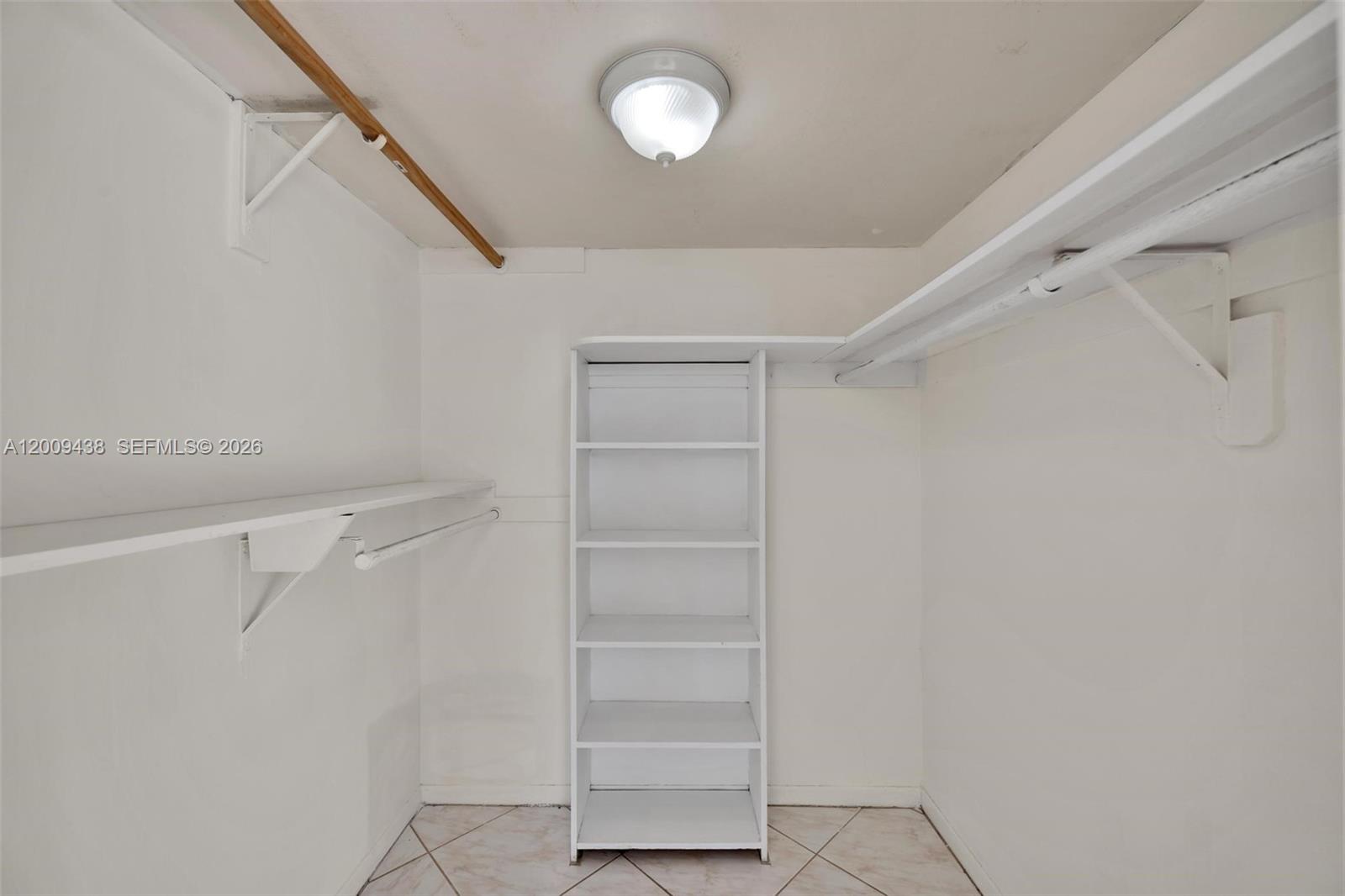 PLAZA TOWERS NORTH CONDO - Residential