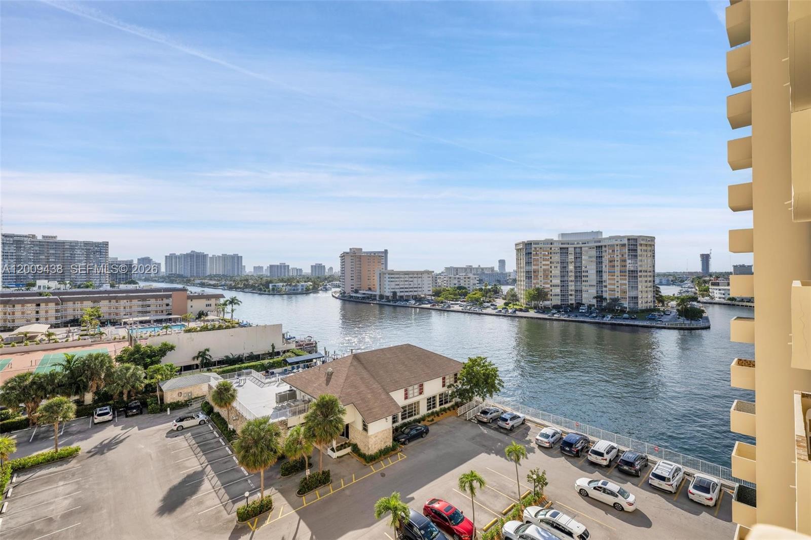 PLAZA TOWERS NORTH CONDO - Residential