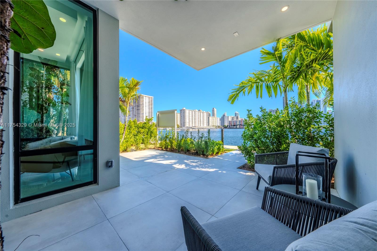 EASTERN SHORES - Residential