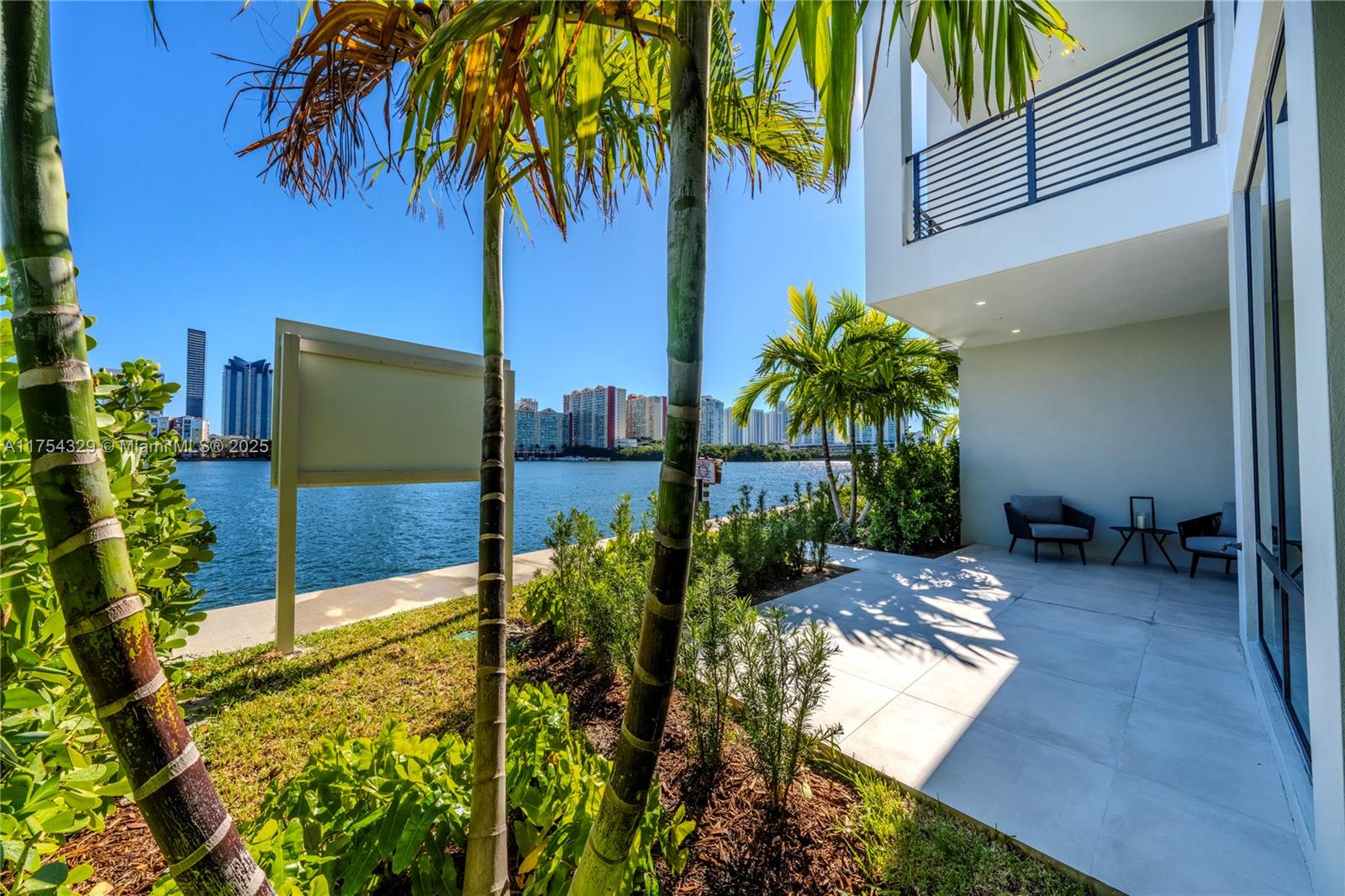 EASTERN SHORES - Residential