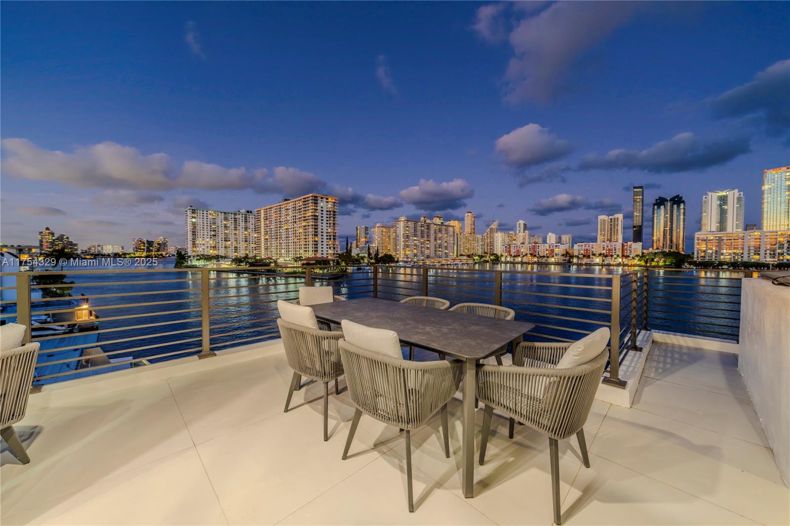 EASTERN SHORES - Residential