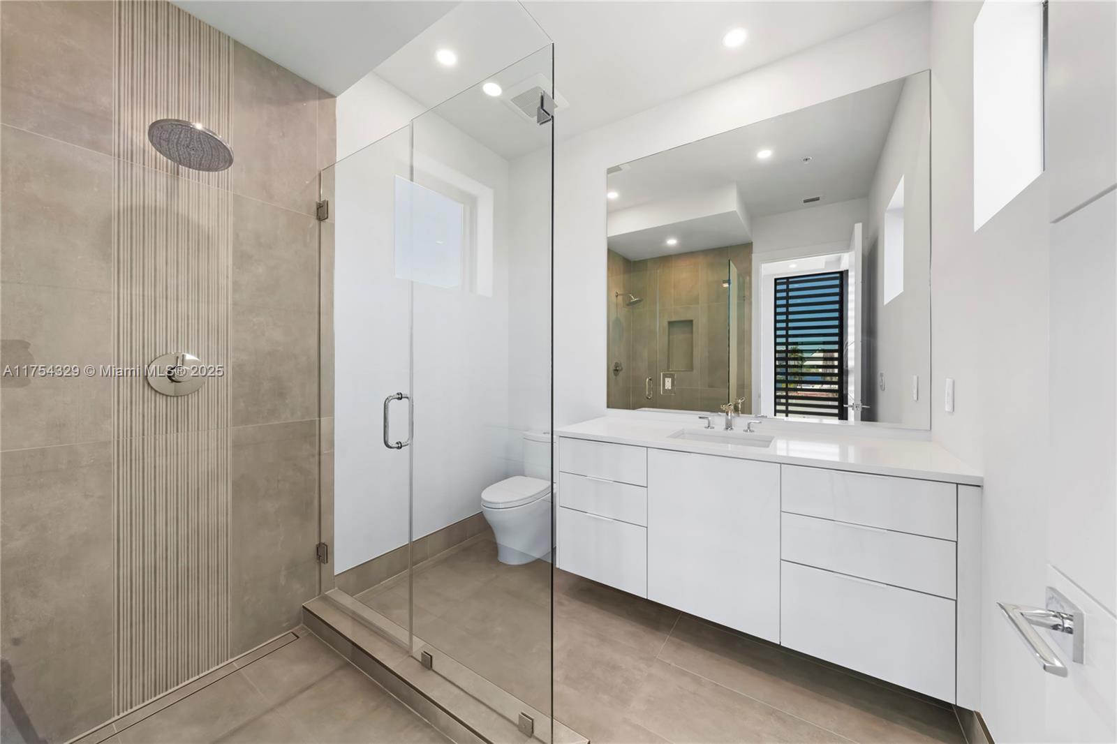 EASTERN SHORES - Residential