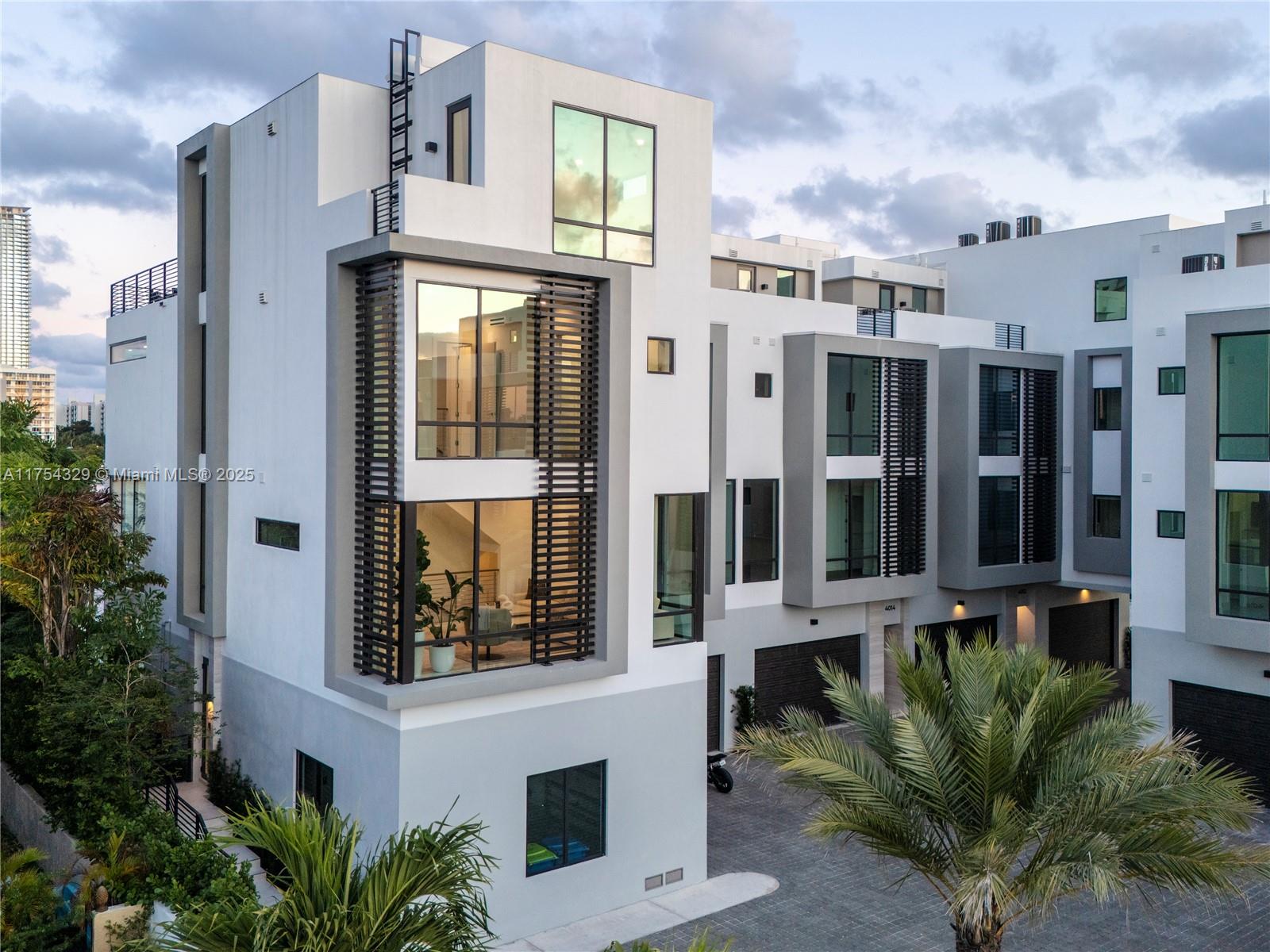 EASTERN SHORES - Residential