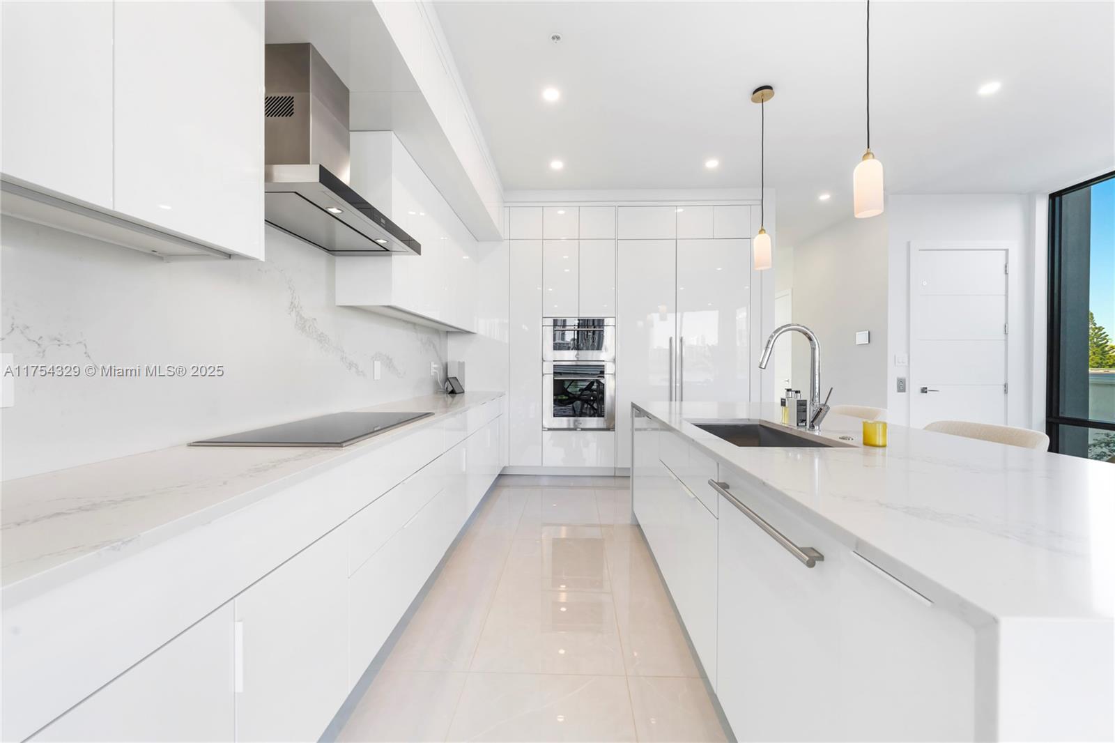 EASTERN SHORES - Residential