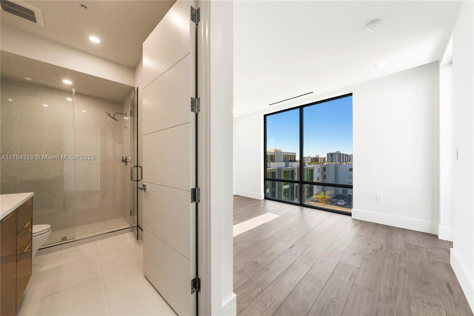 EASTERN SHORES - Residential