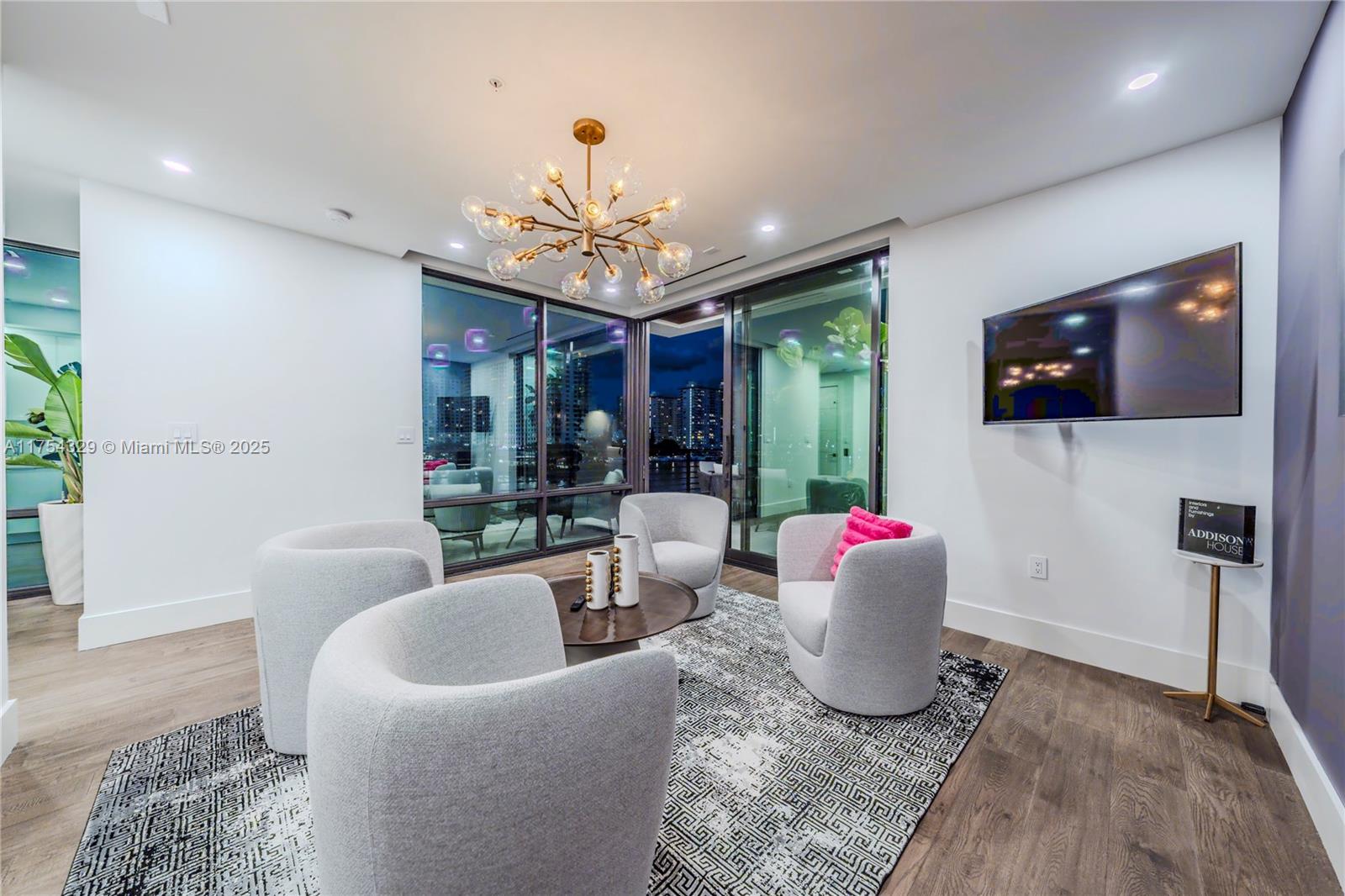 EASTERN SHORES - Residential