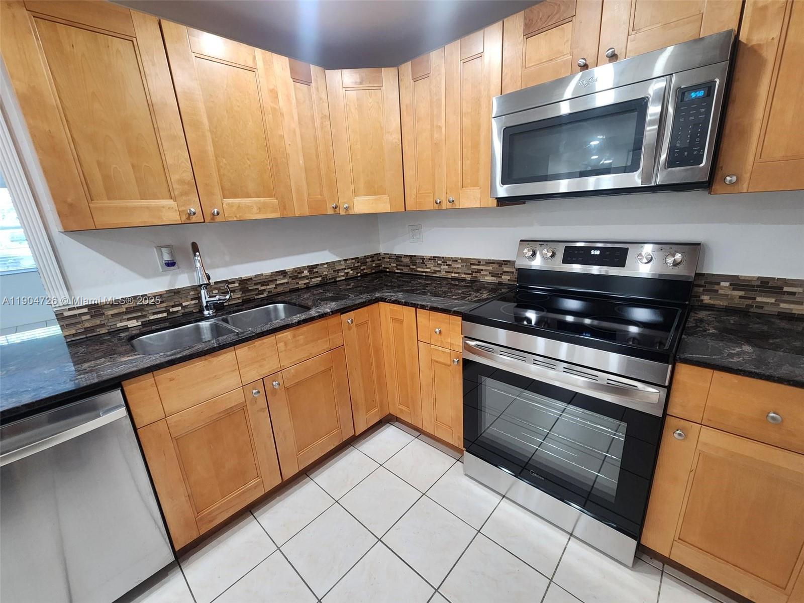 HERITAGE CIRCLE CONDO - Residential Lease