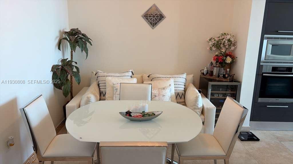 900 BISCAYNE BAY CONDO - Residential Lease