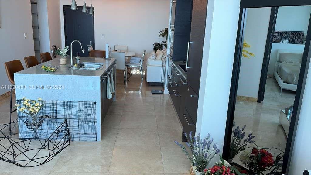 900 BISCAYNE BAY CONDO - Residential Lease