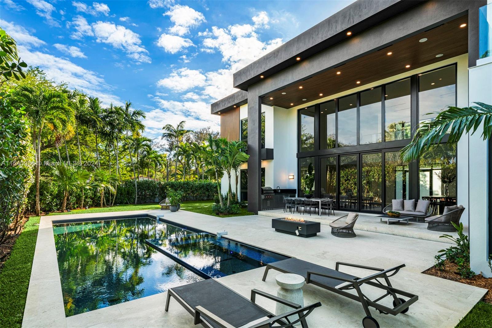 COCONUT PALM ESTATES - Residential