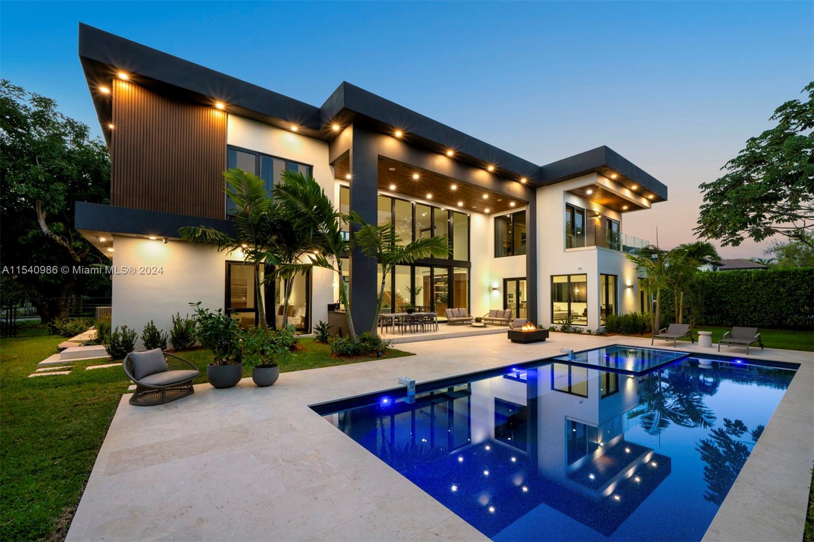 COCONUT PALM ESTATES - Residential