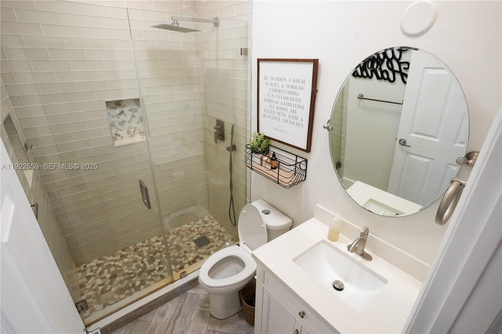 POD 5 AT MONARCH LAKES - Residential