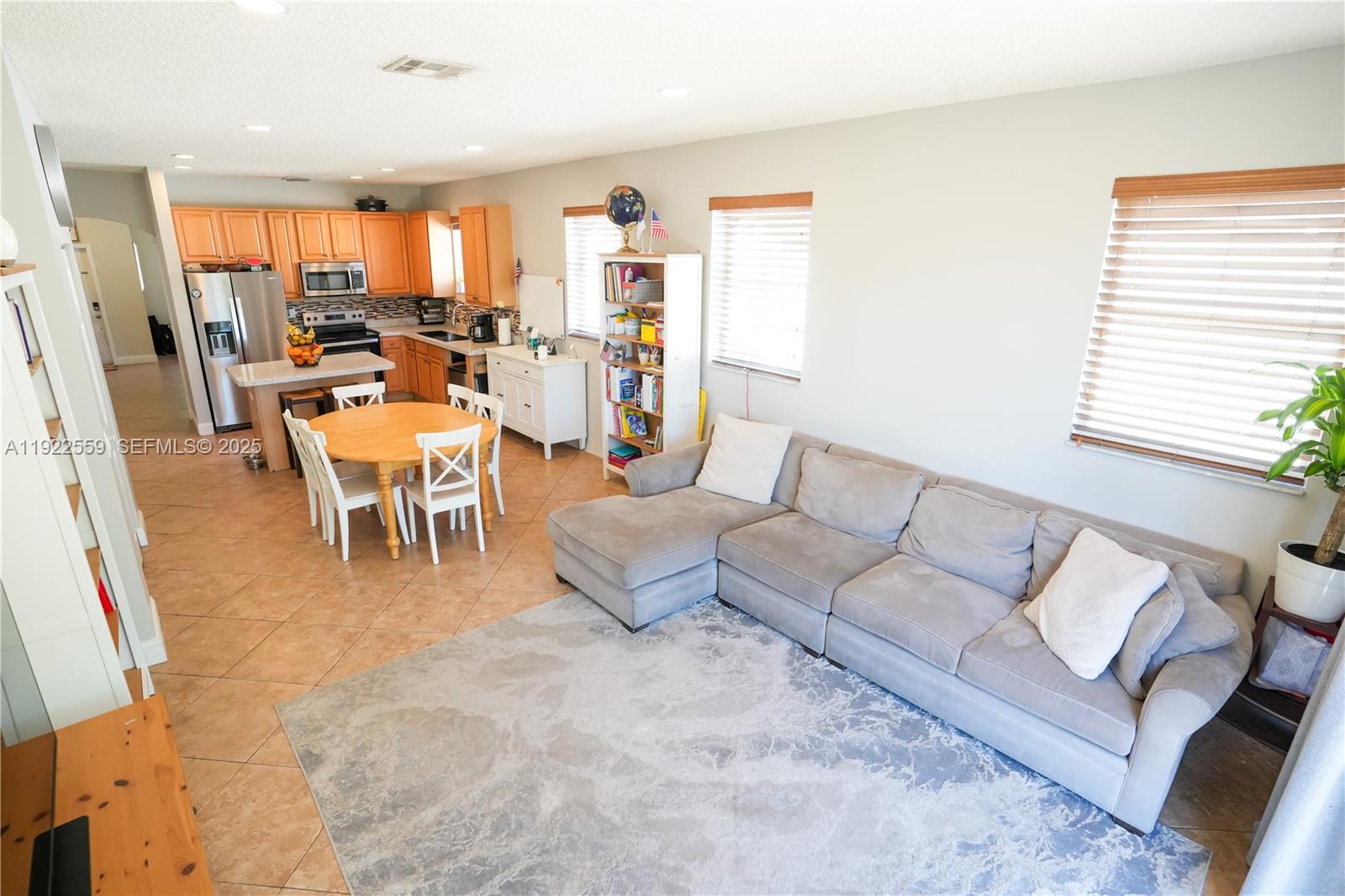 POD 5 AT MONARCH LAKES - Residential