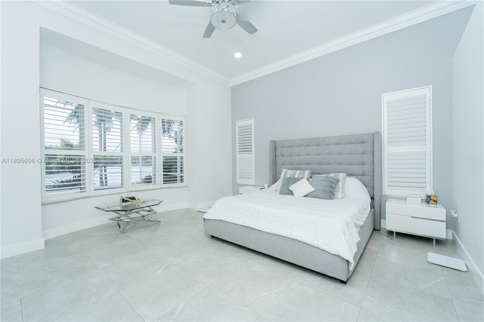 REPLAT OF COUNTRY LAKES - Residential