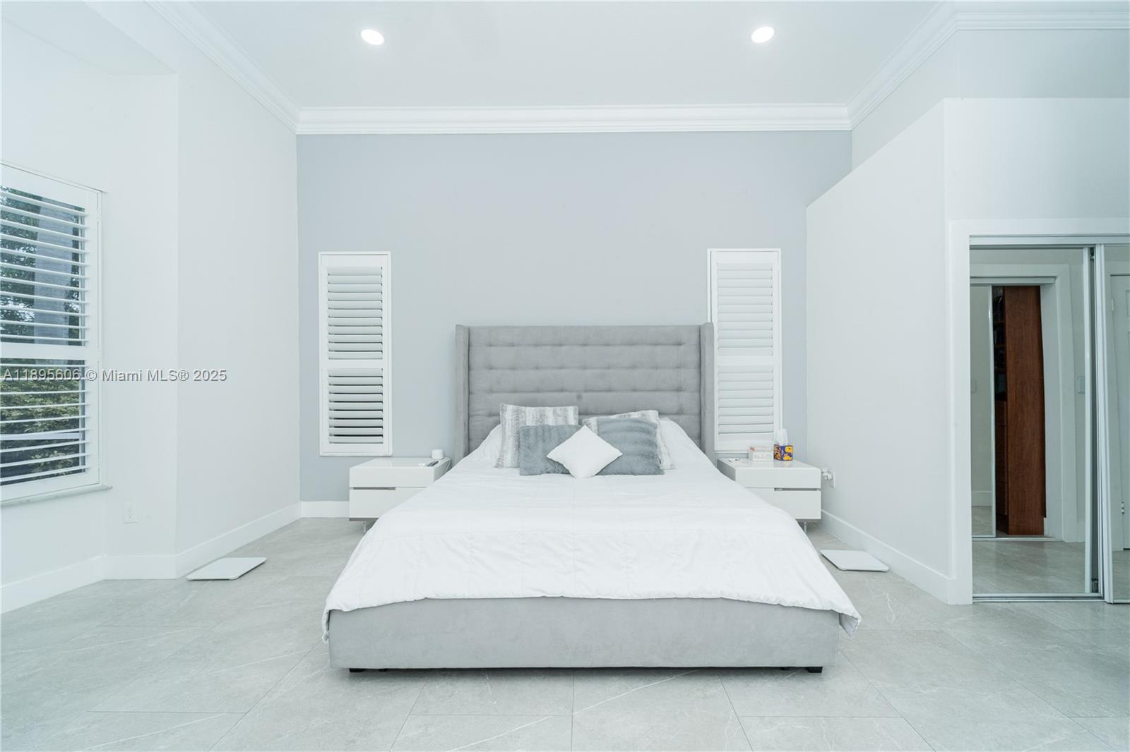 REPLAT OF COUNTRY LAKES - Residential