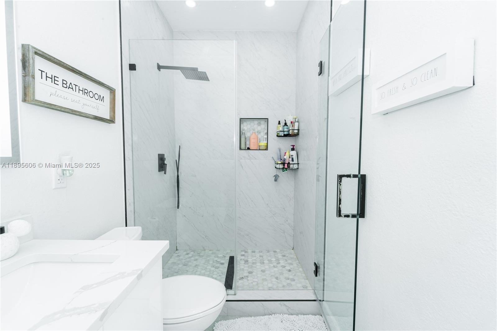 REPLAT OF COUNTRY LAKES - Residential