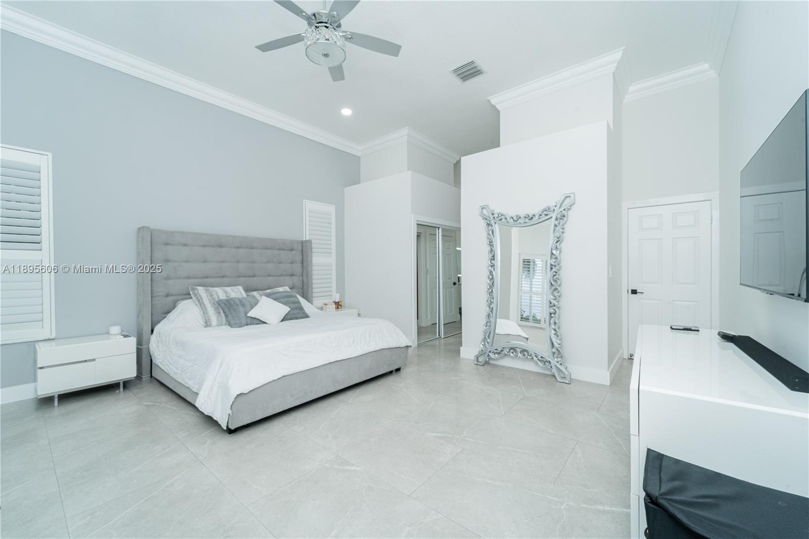 REPLAT OF COUNTRY LAKES - Residential
