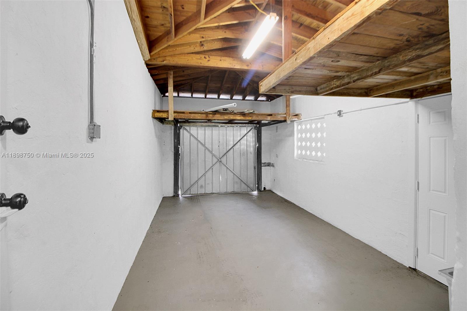 BRENTWOOD REV PL - Residential