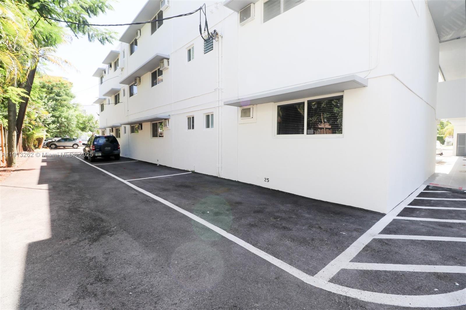 COCO PALM CONDO - Residential Lease