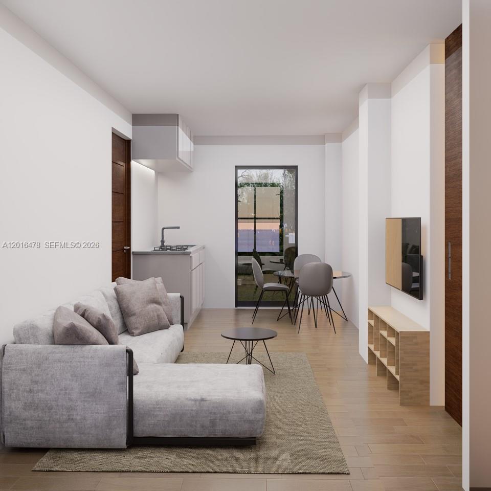 CRESTWOOD - Residential