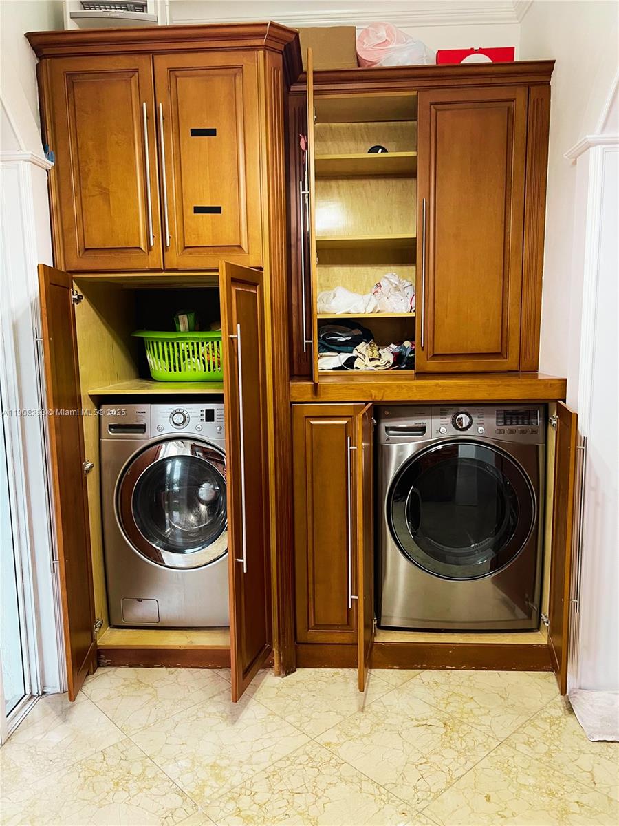 ED-MAR ESTATES - Residential