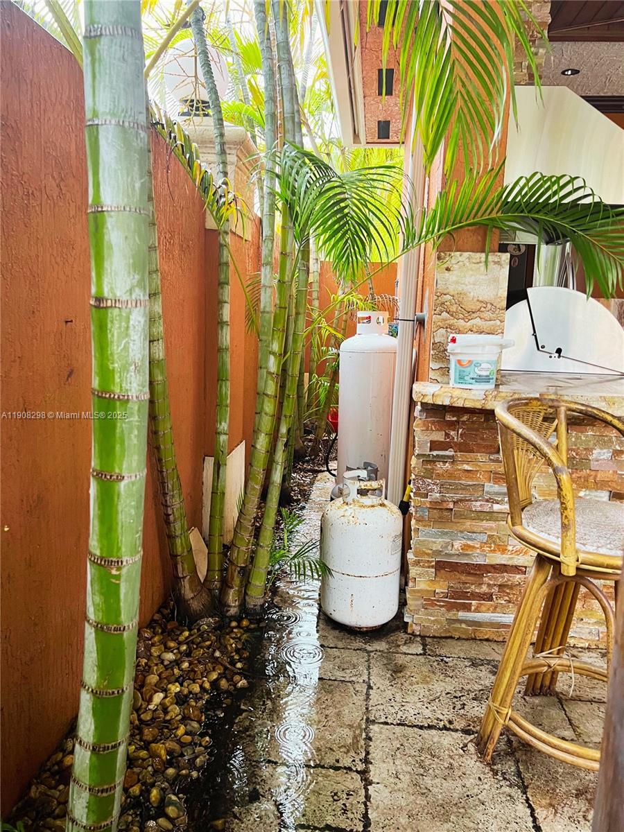 ED-MAR ESTATES - Residential