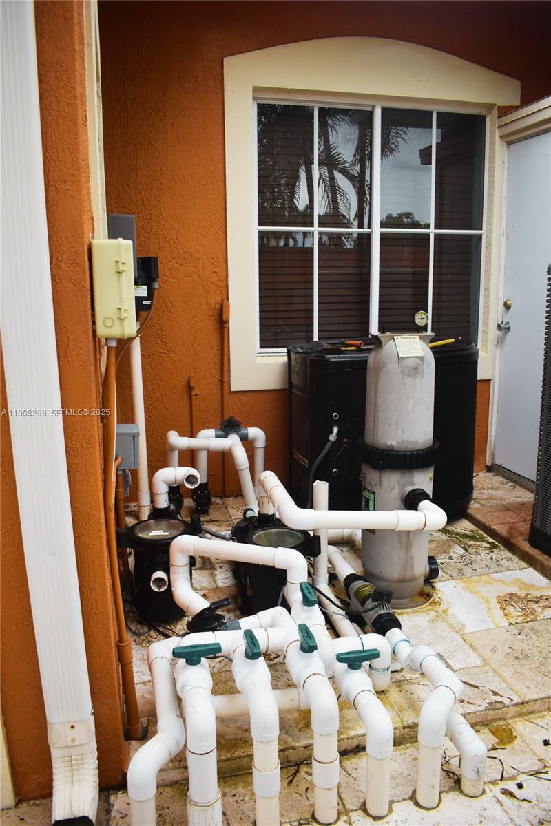 ED-MAR ESTATES - Residential