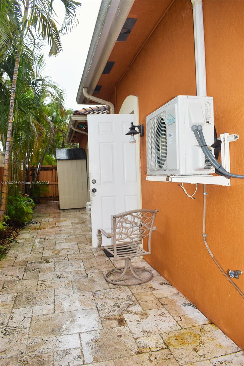 ED-MAR ESTATES - Residential