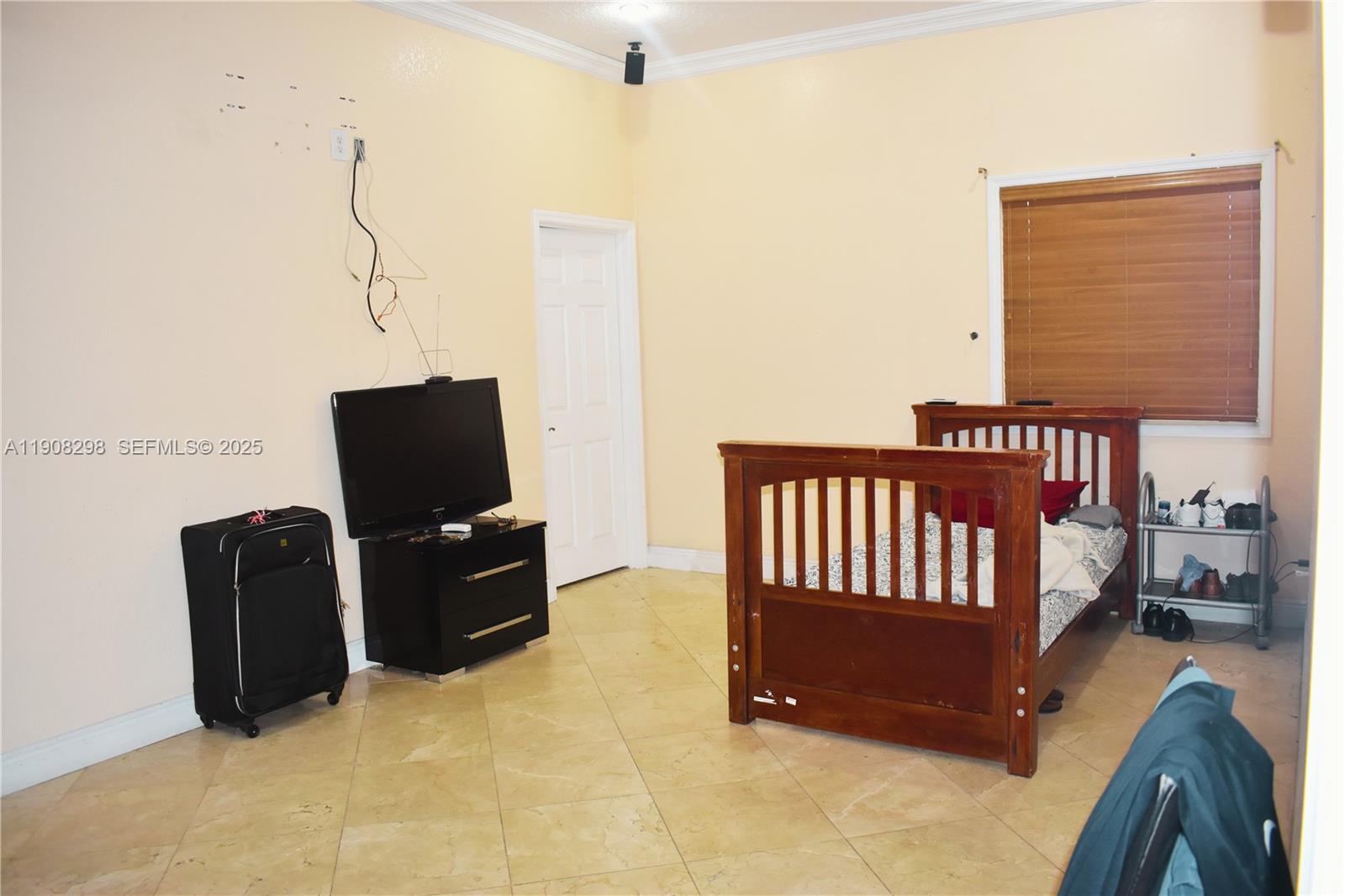 ED-MAR ESTATES - Residential