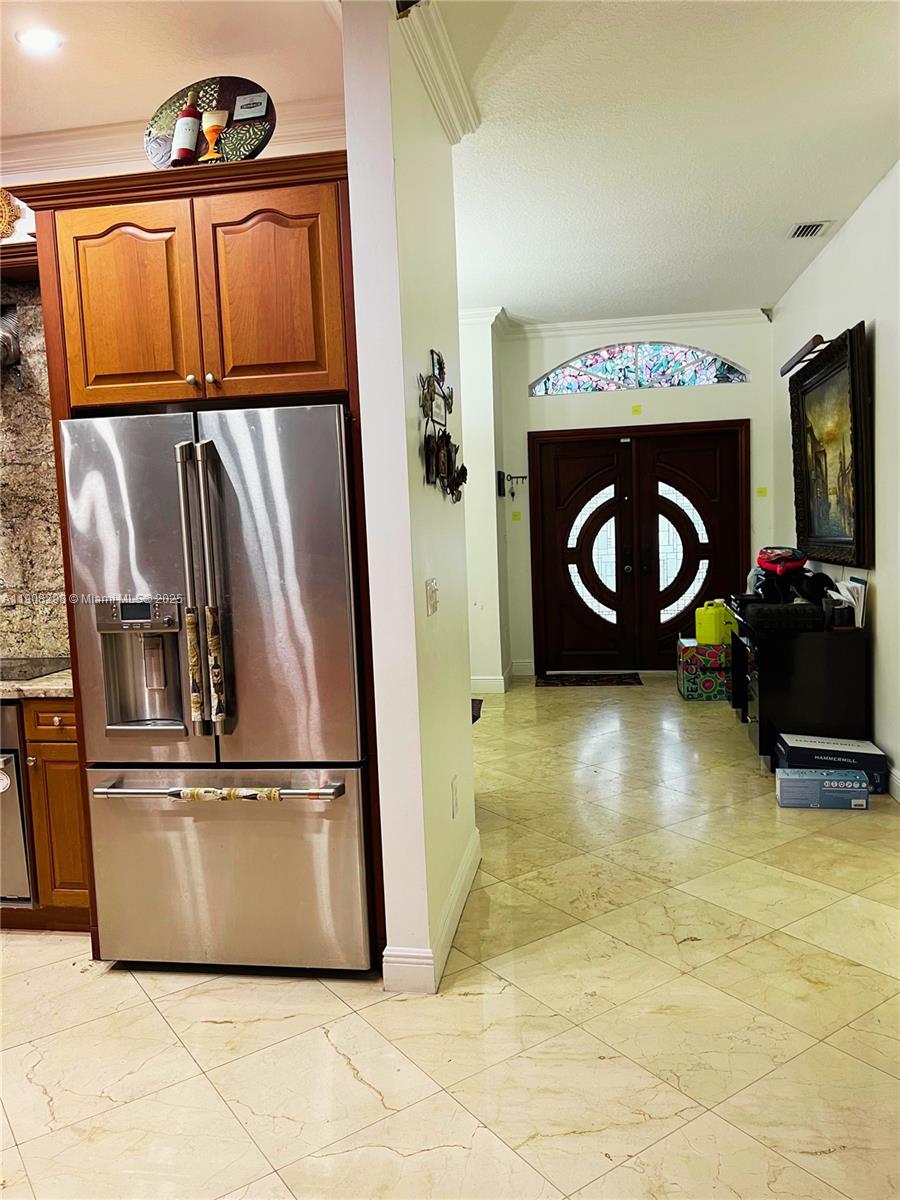 ED-MAR ESTATES - Residential