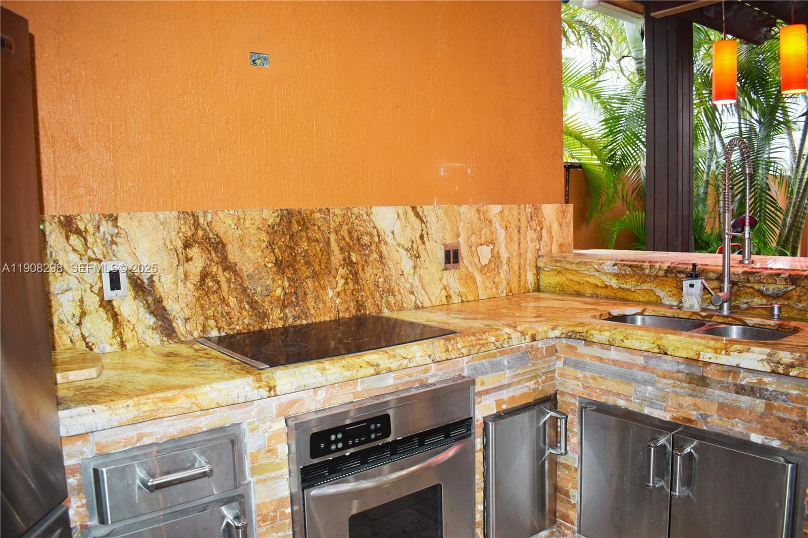 ED-MAR ESTATES - Residential