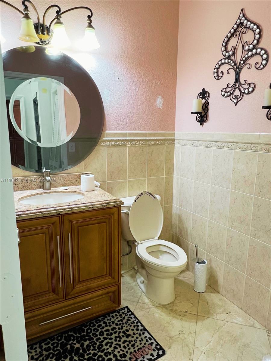 ED-MAR ESTATES - Residential